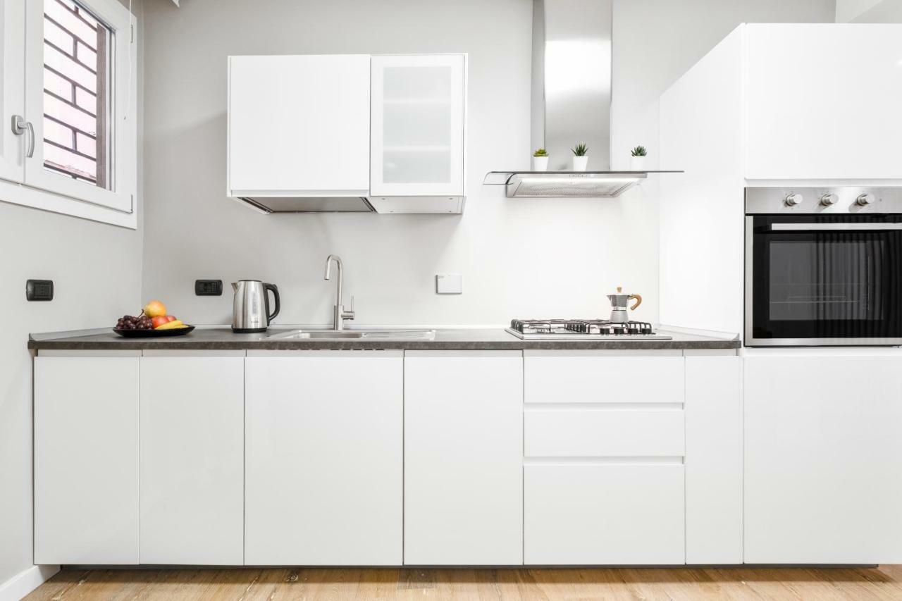 Duplex Luxurious Apt In The Heart Of Bologna Buitenkant foto