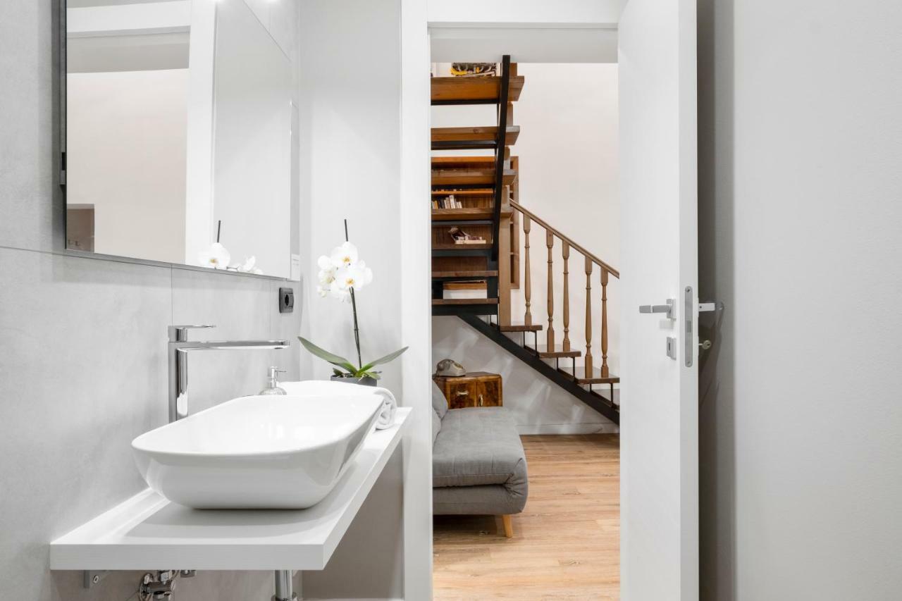 Duplex Luxurious Apt In The Heart Of Bologna Buitenkant foto