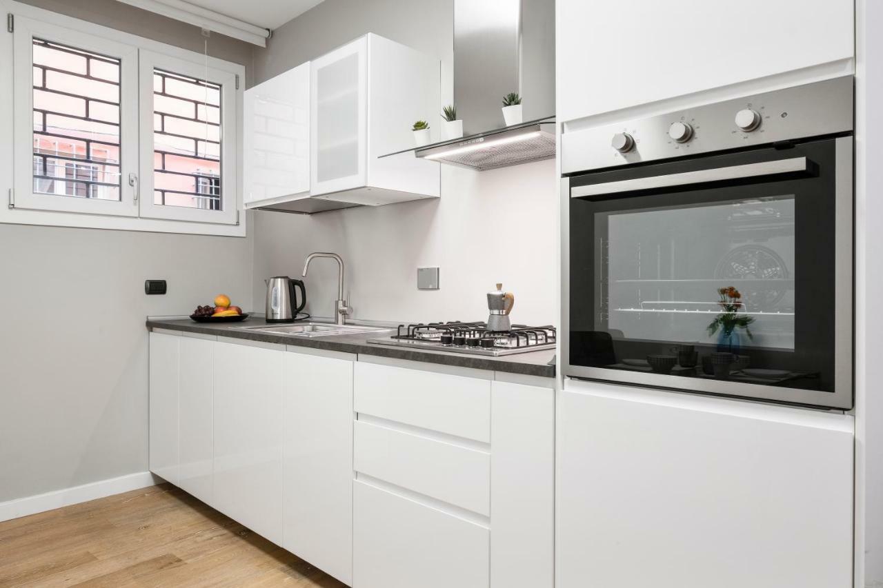 Duplex Luxurious Apt In The Heart Of Bologna Buitenkant foto
