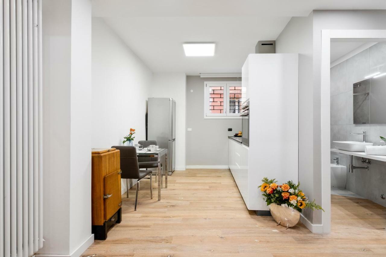 Duplex Luxurious Apt In The Heart Of Bologna Buitenkant foto